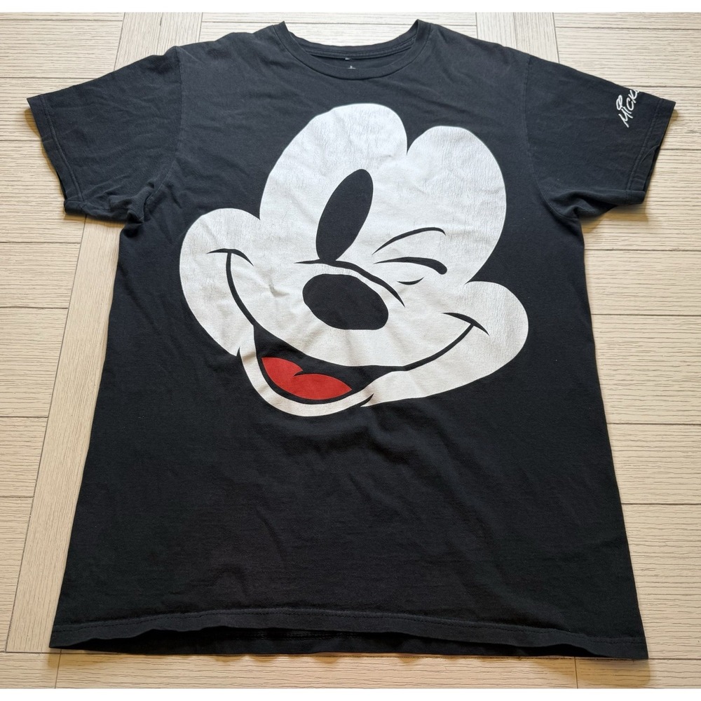 Disney Classic Mickey Mouse Wink‎ Graphic Tee T-Shirt black white red - Large